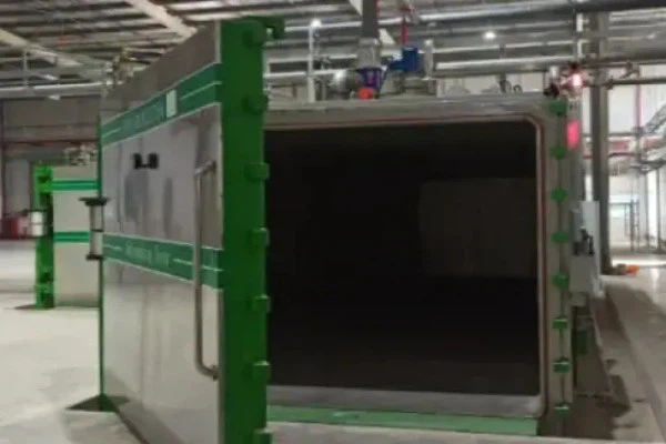 Pneumatic revolving door Pneumatic revolving door